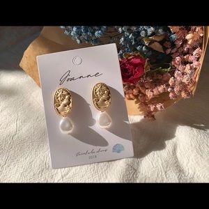 Vintage style faux pearl earrings